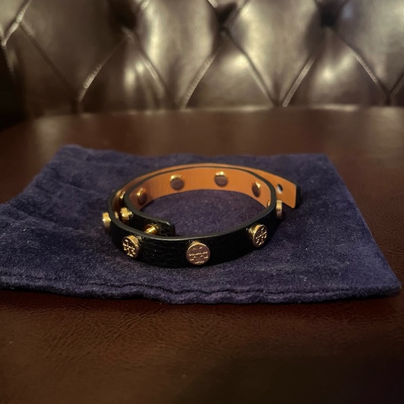 Tory Burch Jewelry Trio - Picture 4 of 5